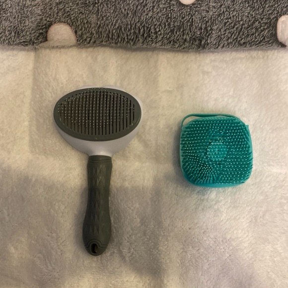 Set of 2 pet brushes for dogs & cats, Like New, Blue / Grey - Picture 2 of 8